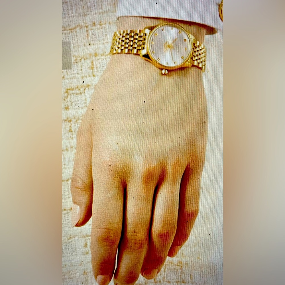 Women Gucci watch 120mm to 195mm